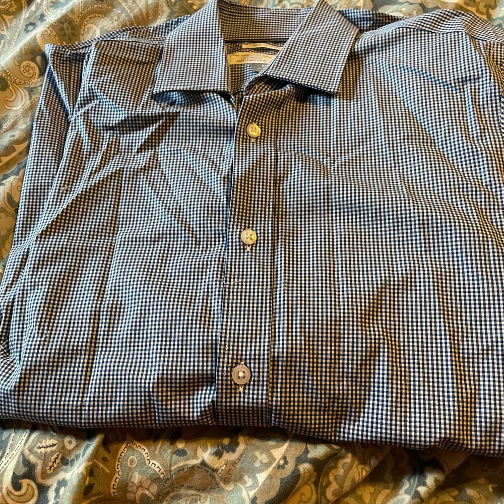 Old navy Men’s collard shirt